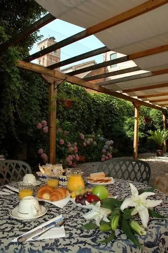 Ca' Dei Leoni Hotel Venice